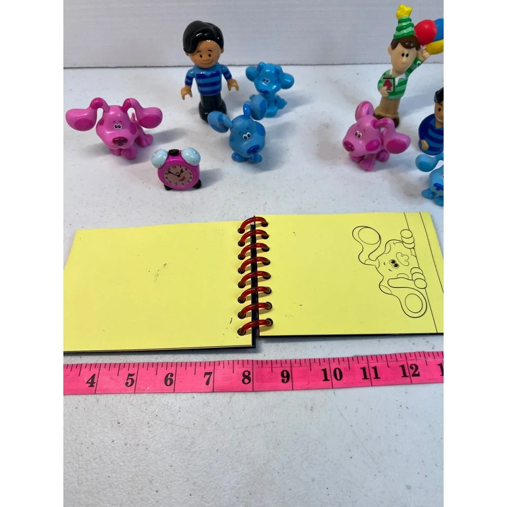 Blues Clues and You Figure Lot Josh Steve Blue Magenta Handy Dandy Notebook Toy